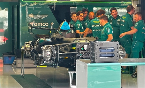 GP Ungheria - Analisi tecnica e immagini dalla pitlane: ecco la AMR26 Evo e le novità Ferrari - GP Belgio - Analisi tecnica e immagini dalla pitlane: Aston Martin