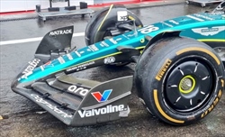 GP Belgio - Immagini dal circuito - Ala posteriore, pance, bocche d'ingresso e fondo, è una Mercedes «C» - GP Belgio - Prime immagini dal circuito - Confronto ali posteriori