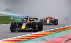 GP Belgio - Sprint race - Si parte dietro safety car, caos pit-stop. ma vince sempre Verstappen