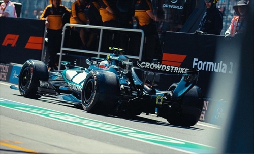 GP Canada - FP1: Antonelli guida il gruppo, terzo Hamilton. Quanto caos in pista! - GP Canada - FP1: Antonelli guida il gruppo, terzo Hamilton. Molte le bandiere rosse
