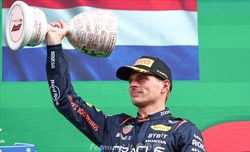 GP d'Olanda fuori dal calendario 2027: segnale sulla carriera di Verstappen? - GP d'Olanda fuori dal calendario 2027: segnale sulla carriera di Verstappen?