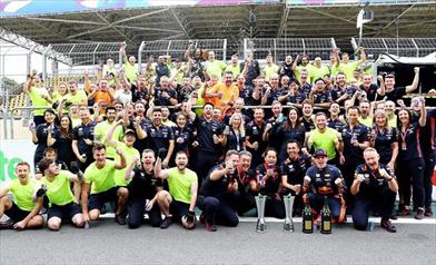 Gp del Brasile: Verstappen vince, mentre Hamilton toglie ad Albon la gioia del podio - Gp del Brasile: Verstappen vince, mentre Hamilton toglie ad Albon la gioia del podio
