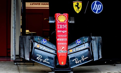 GP Giappone 2026 - Analisi tecnica e prime immagini dalla pitlane: sulla Ferrari non c'è la Macarena - GP Giappone 2026 - Analisi tecnica e prime immagini dalla pitlane: ala anteriore Ferrari