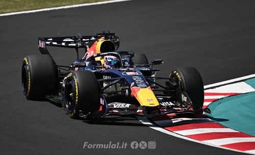 GP Giappone - Hamilton e Verstappen sotto investigazione a Suzuka: il motivo - GP Giappone - Hamilton e Verstappen sotto investigazione a Suzuka: il motivo