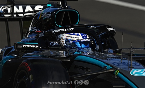 GP Giappone - PL1: doppietta Mercedes a Suzuka. McLaren e Ferrari inseguono - GP Giappone - PL1: 1-2 Mercedes a Suzuka. McLaren e Ferrari inseguono