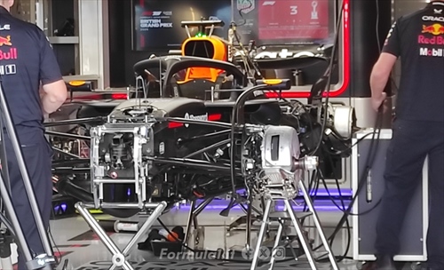 GP Gran Bretagna - Immagini dalla pitlane: Ferrari bilanciata, Red Bull conservativa, McLaren estrema - GP Gran Bretagna - Prime immagini dal circuito: la Red Bull