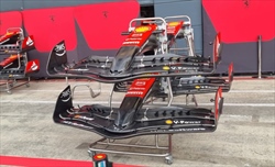 GP Gran Bretagna - Prime immagini dal circuito. Le novità Ferrari, Mercedes ed Alpine - GP Gran Bretagna - Prime immagini dal circuito. La nuova ala Mercedes