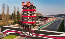 GP Imola - Tre leggende nel mirino di SuperMax, Leclerc e Norris sul podio dei favoriti: le quote - GP Imola, le quote dei favoriti