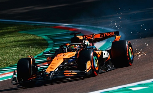 GP Imola - Piastri incanta e fa la pole. Grande disfatta Ferrari, eliminate in Q2