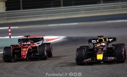 GP Imola, subito fuori Sainz: Safety Car in pista - GP Imola, subito fuori Sainz: Safety Car in pista