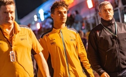 GP Las Vegas - Dopo il tombino arriva la buca: il motivo del DNF di Norris