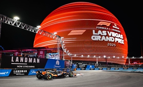 GP Las Vegas - FP2: Norris davanti, terzo Leclerc. Nono Verstappen 