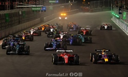 GP Las Vegas - Vince Verstappen. Leclerc eroico, ma è solo secondo - GP Las Vegas - Vince Verstappen. Leclerc eroico, ma è solo secondo