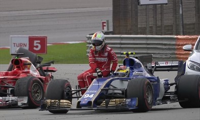 Gp Malesia - Vince Verstappen ma incredibile Vettel - Gp Malesia - Vince Verstappen ma incredibile Vettel