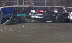 GP Messico - FP2 interrotte: bandiera rossa, Russell a muro