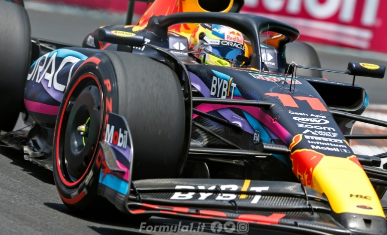 GP Miami 2023 - Qualifiche: Pole per Sergio Perez. Leclerc ancora a muro blocca anche Verstappen. GP Miami 2023 - Qualifiche: Pole per Sergio Perez. Leclerc ancora a muro blocca anche Verstappen.