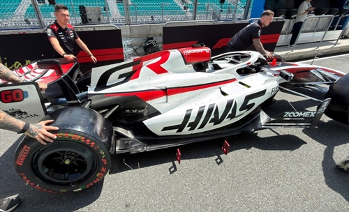GP Miami 2026 - Analisi tecnica e immagini dalla pitlane: Red Bull e Williams copiano Ferrari - GP Miami 2026 - Analisi tecnica e prime immagini dalla pitlane: la Haas a Miami