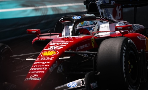 GP Miami - FP1: Leclerc davanti a tutti. Problemi per Antonelli