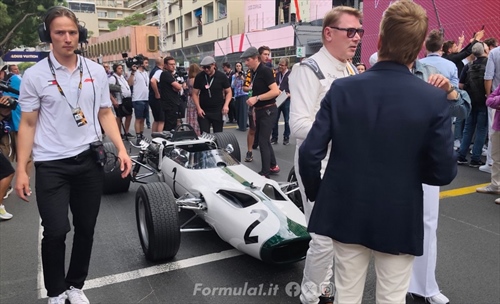 GP Monaco: la McLaren apre in grande stile, ma i riflettori sono tutti su Leclerc - GP Monaco: la McLaren apre in grande stile, ma i riflettori sono tutti su LEclerc