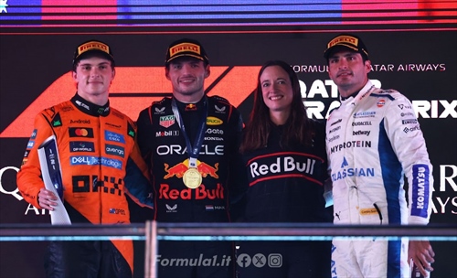 GP Qatar - Analisi strategie: complimenti Schmitz, ma l'errore è stato della McLaren - GP Qatar - Analisi strategie: complimenti Schmitz, ma l'errore è stato della McLaren