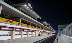 GP Qatar, restyling completato a Losail: tutto pronto per (ri)accogliere la Formula 1 - GP Qatar, restyling completato a Losail: tutto pronto per (ri)accogliere la Formula 1