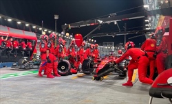 GP Singapore 2023 - Analisi strategie: Ferrari sprecona. Vince e regala podi
