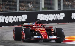 GP Singapore - Analisi passo gara PL2: Riprende il duello tra Ferrari e McLaren, Red Bull in agguato