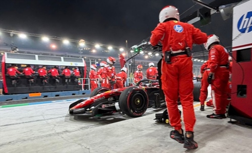 GP Singapore - Analisi strategie: disastro Ferrari, squadra assente e senza carattere