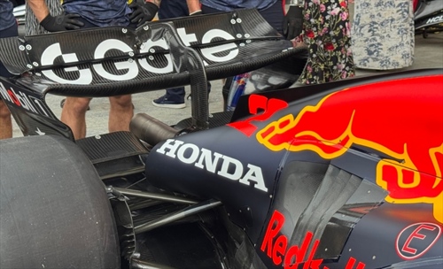 GP Singapore - Analisi tecnica e immagini dal circuito: i setup delle scuderie - GP Singapore - Analisi tecnica e immagini dal circuito: la Red Bull