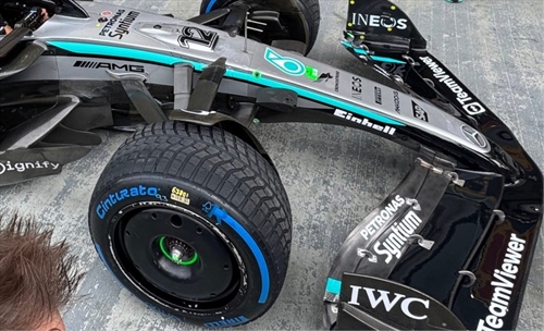 GP Singapore - Analisi tecnica e immagini dal circuito: i setup delle scuderie - GP Singapore - Analisi tecnica e immagini dal circuito: la Mercedes