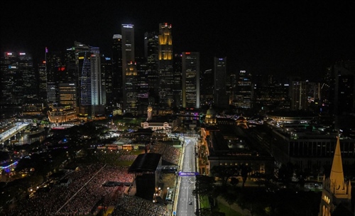 GP Singapore, FP2: contatto tra Norris-Leclerc in pit-lane! I dettagli  - GP Singapore, FP2: contatto tra Norris-Leclerc in pit-lane! I dettagli 