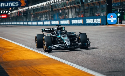 GP Singapore, Qualifiche: Russell batte la concorrenza, Ferrari fatica  - GP Singapore, Qualifiche: Russell batte la concorrenza, Ferrari fatica 