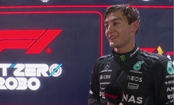 GP Singapore - Russell avverte la Ferrari: «Abbiamo una strategia diversa»