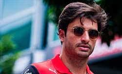 GP Singapore - Sainz: «La Red Bull crede che saremo competitivi? Figuratevi cosa pensiamo noi»