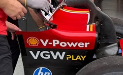 GP Singapore - Setup e prime immagini dal circuito. La McLaren nasconde l'ala - GP Singapore - Setup e prime immagini dal circuito. La Ferrari SF-24 a Singapore