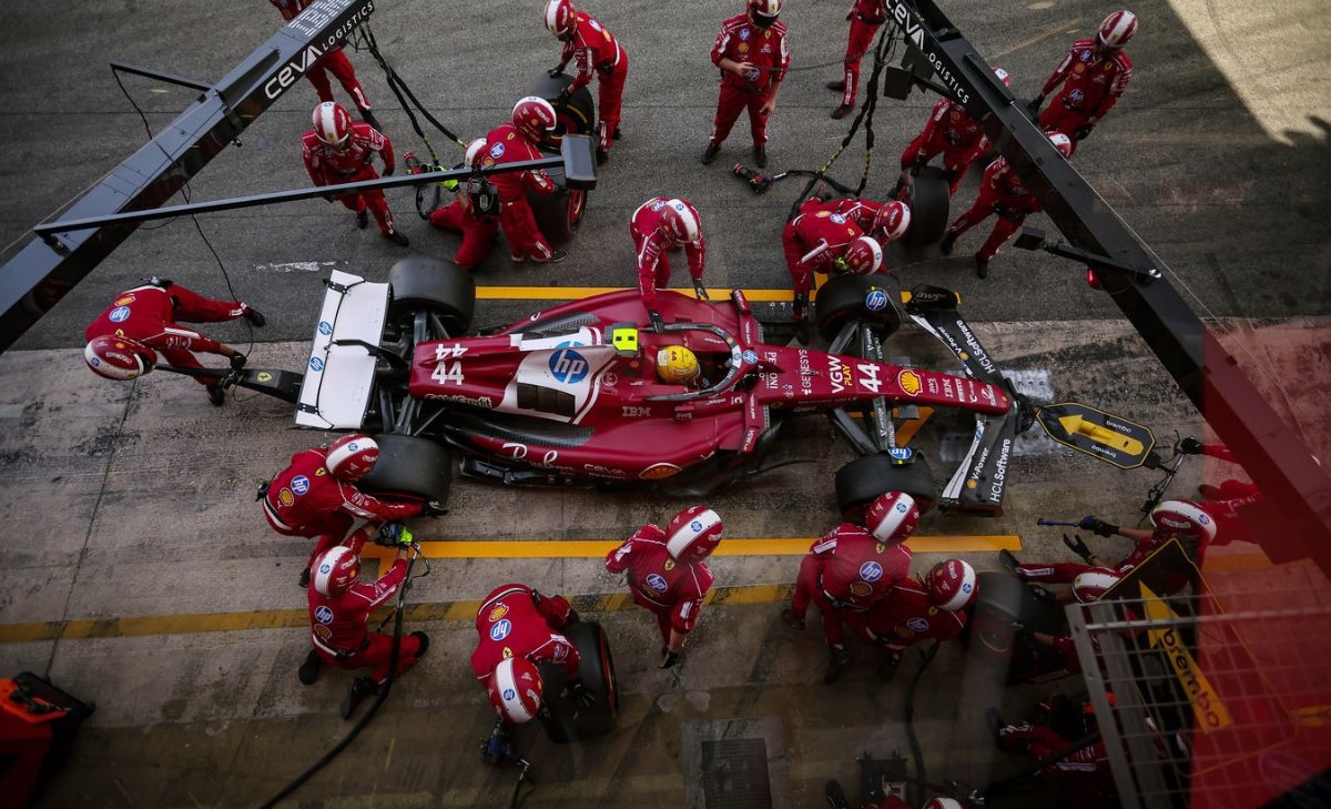 GP Spagna - Analisi strategie: Max viene gettato in pasto ai leoni, Leclerc sfrutta la scelta fatta in Q3 GP Spagna - Analisi strategie: Max viene gettato in pasto ai leoni, Leclerc sfrutta la scelta fatta in Q3