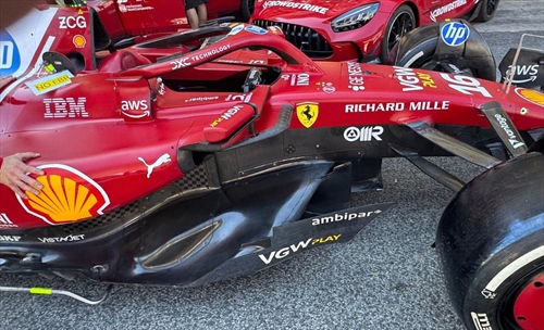 GP Spagna - L'analisi tecnica e il reportage dal circuito: nuove ali e grandi feritoie per la Ferrari - GP Spagna - L'analisi tecnica e il reportage dal circuito: la Ferrari a Barcellona