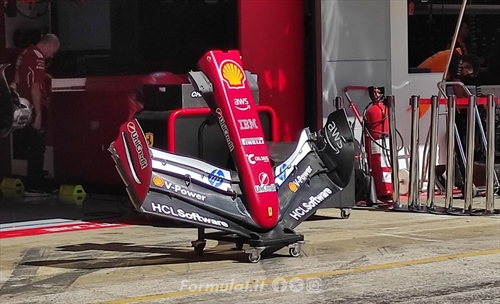 GP Spagna - L'analisi tecnica e il reportage dal circuito: nuove ali e grandi feritoie per la Ferrari - GP Spagna - L'analisi tecnica e il reportage dal circuito: siamo in pitlane