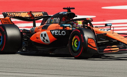 GP Spagna, Qualifiche: Piastri si riprende lo scettro. Male Leclerc  - GP Spagna, Qualifiche: Piastri si riprende lo scettro. Male Leclerc 