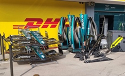 GP Ungheria - Prime immagini dal circuito: la Ferrari teme il caldo, Red Bull no - GP Ungheria - Prime immagini dal circuito: assetti carichi e soluzioni specifiche