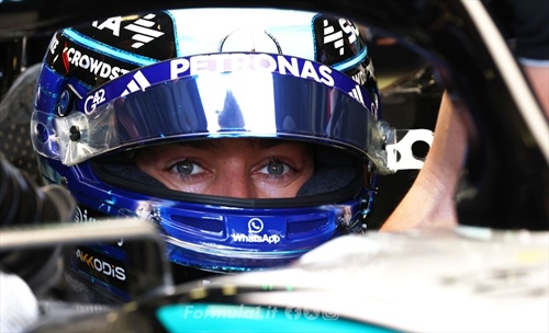 Grande inizio per la Mercedes, ma Russell teme i rivali: «Ferrari impressionante»