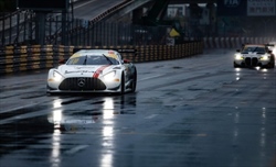 GT World Cup - Macau 2024: Ferrari perde la vittoria a due giri dalla fine, trionfo Eng
