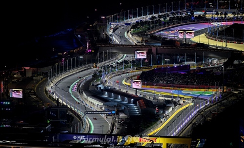 Guerra in Medio Oriente, Jeddah pressa la Formula 1 per rimanere in calendario - Guerra in Medio Oriente, Jeddah pressa la Formula 1 per rimanere in calendario