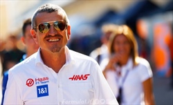 Gunther Steiner sul motore Ferrari 2023: «Ho parlato con Binotto e mi ha detto che...» - Gunther Steiner sul motore 2023: 'Ho parlato con Binotto e mi ha detto che...'