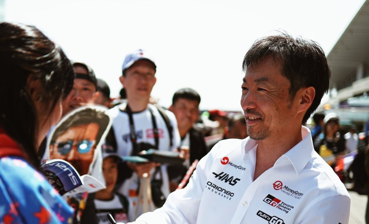 Haas, Komatsu