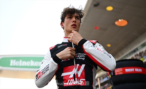 Haas, Bearman suona la carica: «Voglio continuare ad ottenere punti» - Haas, Bearman suona la carica: «Voglio continuare ad ottenere punti»