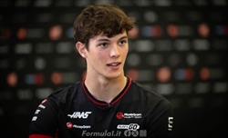 Haas, Bearman svela il suo obiettivo per il 2025: «L'unica cosa che voglio è...» - Haas, Bearman svela il suo obiettivo per il 2025: «L'unica cosa che voglio è...»