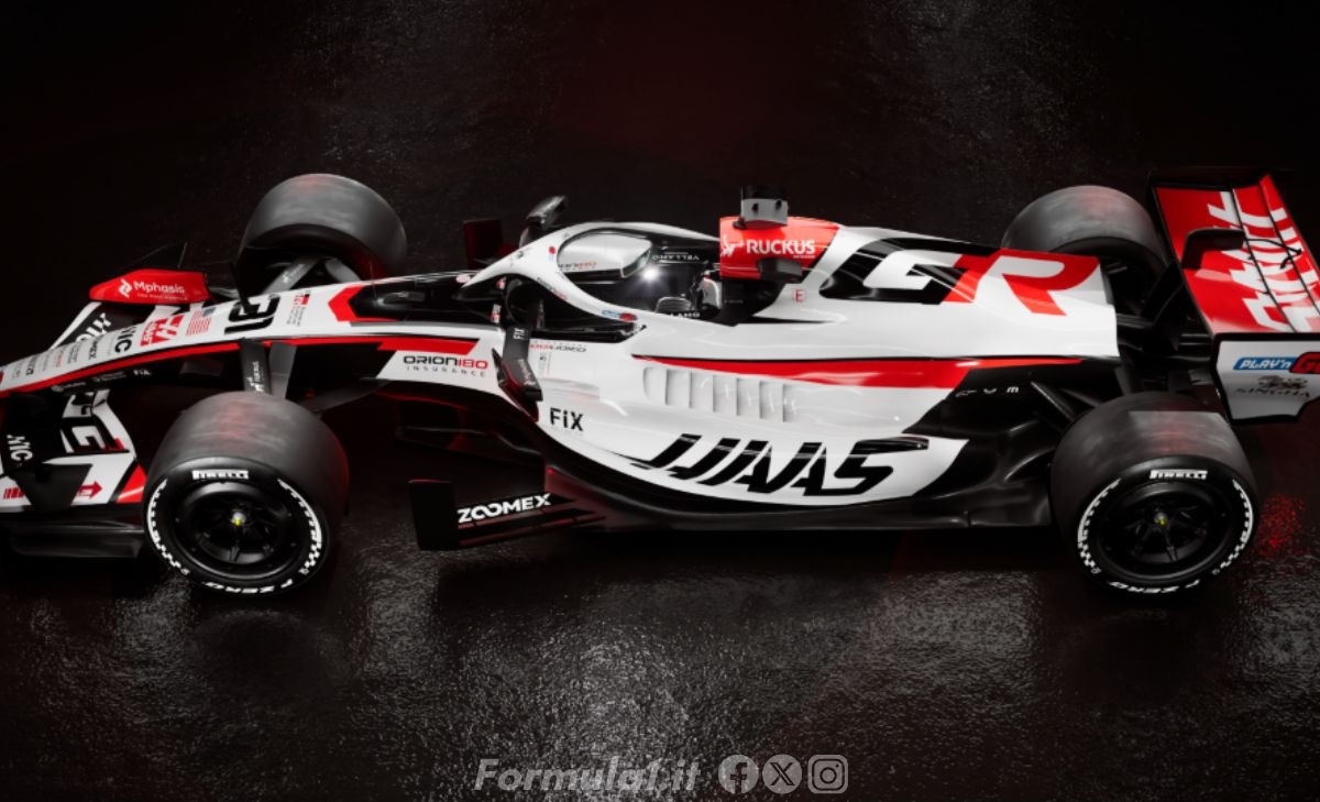 Haas cambia pelle: svelata la VF-26, domina il bianco