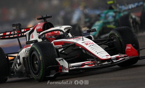 Haas, frenata per Camara? Una vecchia conoscenza del paddock insidia il sedile di Ocon - Haas, frenata per Camara? Una vecchia conoscenza del paddock insidia il sedile di Ocon