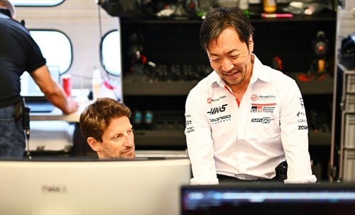Haas, Pirelli e Ferrari regalano a Grosjean il tributo che aspettava da 5 anni - Haas, Pirelli e Ferrari regalano a Grosjean il tributo che aspettava da 5 anni